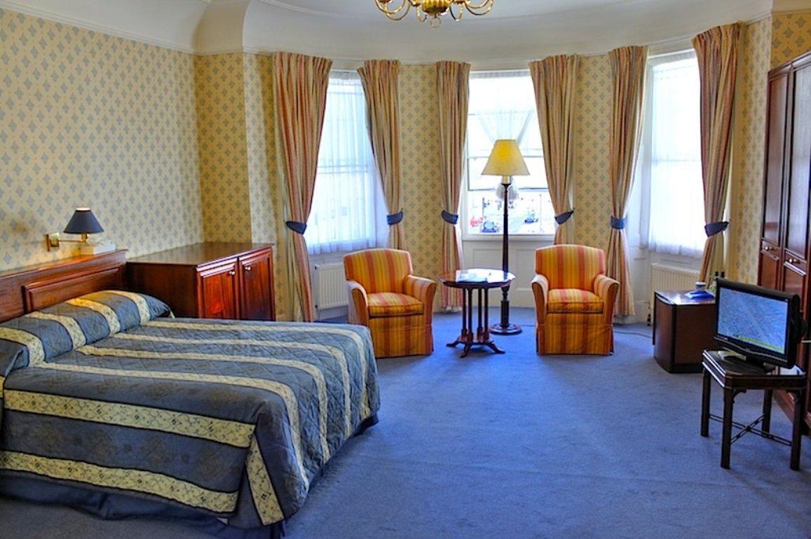 The Diplomat Hotel Лондон Экстерьер фото