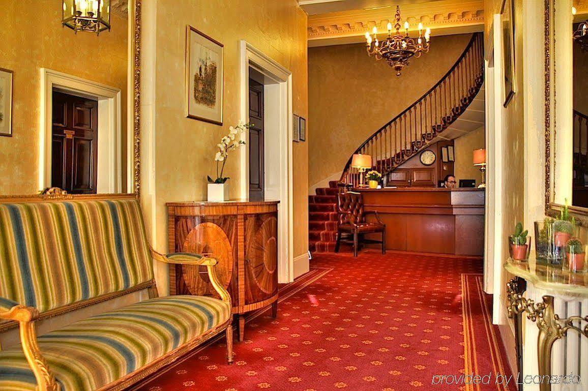 The Diplomat Hotel Лондон Экстерьер фото